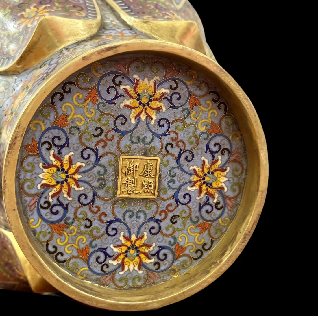 An Exquisite Cloisonne Lotus Pattern Crane Pattern Vase - 9