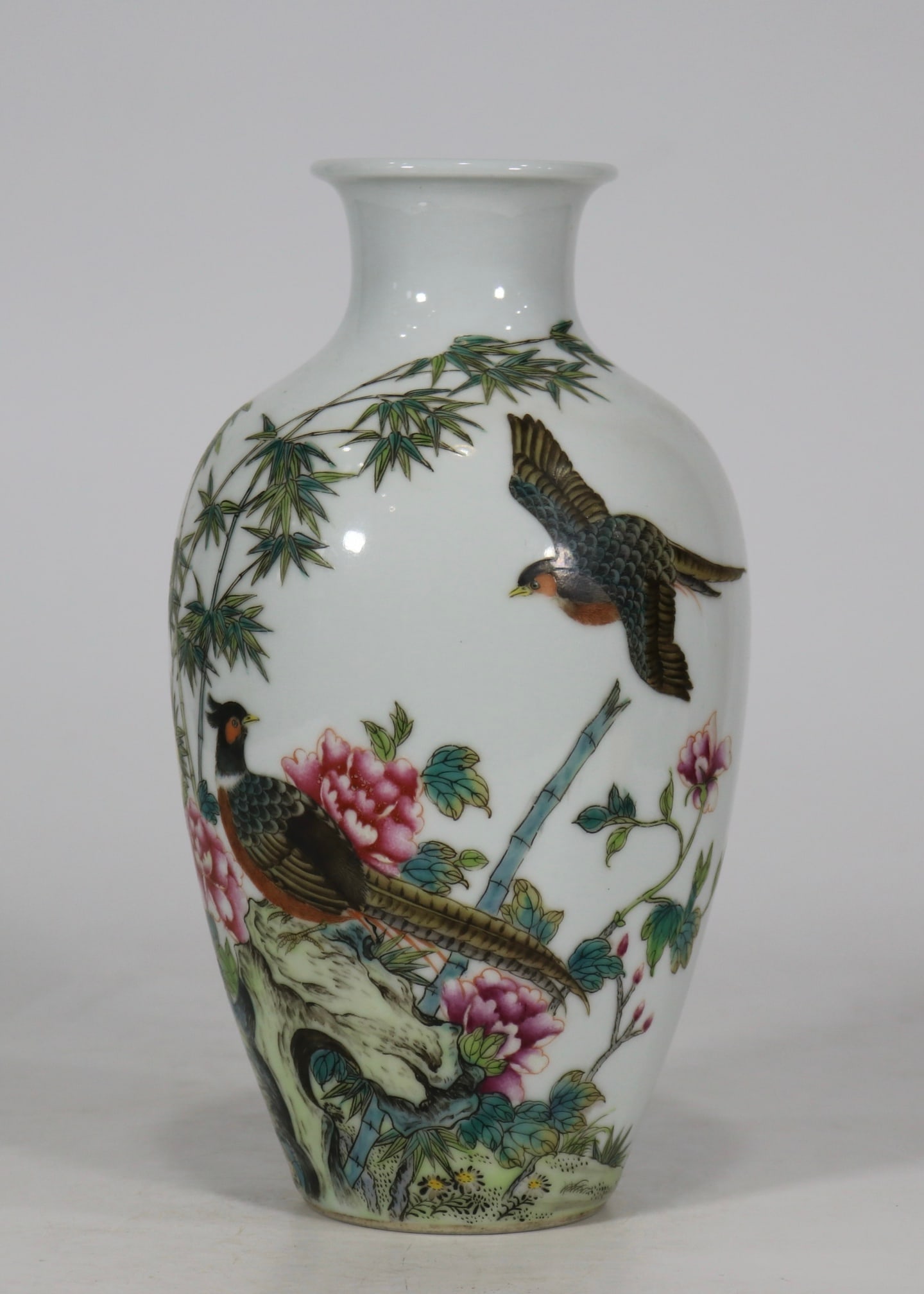 An Exquisite Enamel Flower and Bird Pattern with poem Vase: An Exquisite Enamel Flower and Bird Pattern with poem Vase Qing Dynasty, China Qianlong Six-character Mark Size:8.8inx2.6in珐琅彩花鸟图纹花瓶 