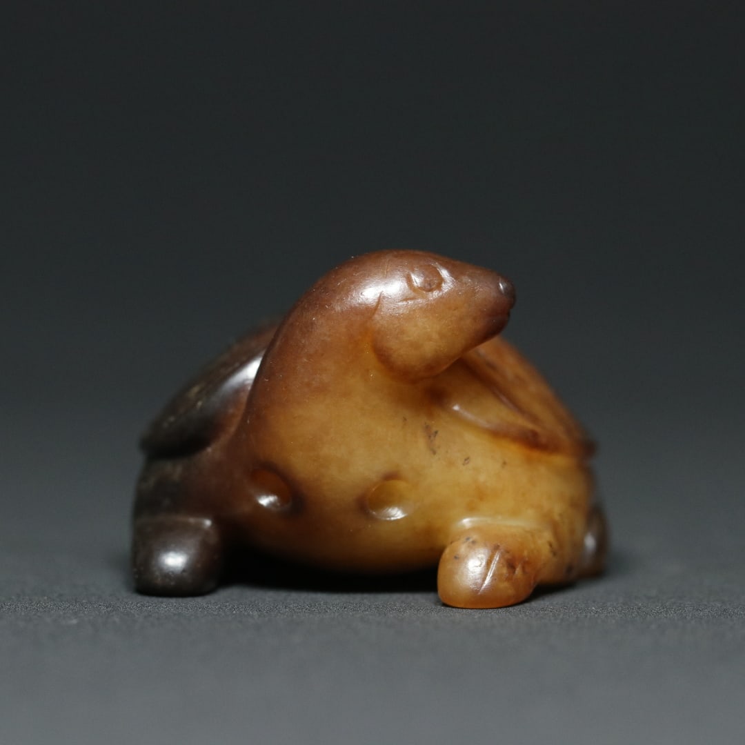 An Exquisite White Jade Turtle Pendant - 4