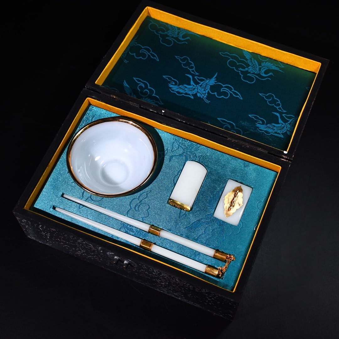 A Set of Fine Glass Bowl Chopsticks: A Set of Fine Glass Bowl Chopsticks Qing Dynasty, China Size:11.8inx7.9inx8.7in Weight:1730g琉璃碗筷一套 中国清代 Size:30cmx20cmx22cm