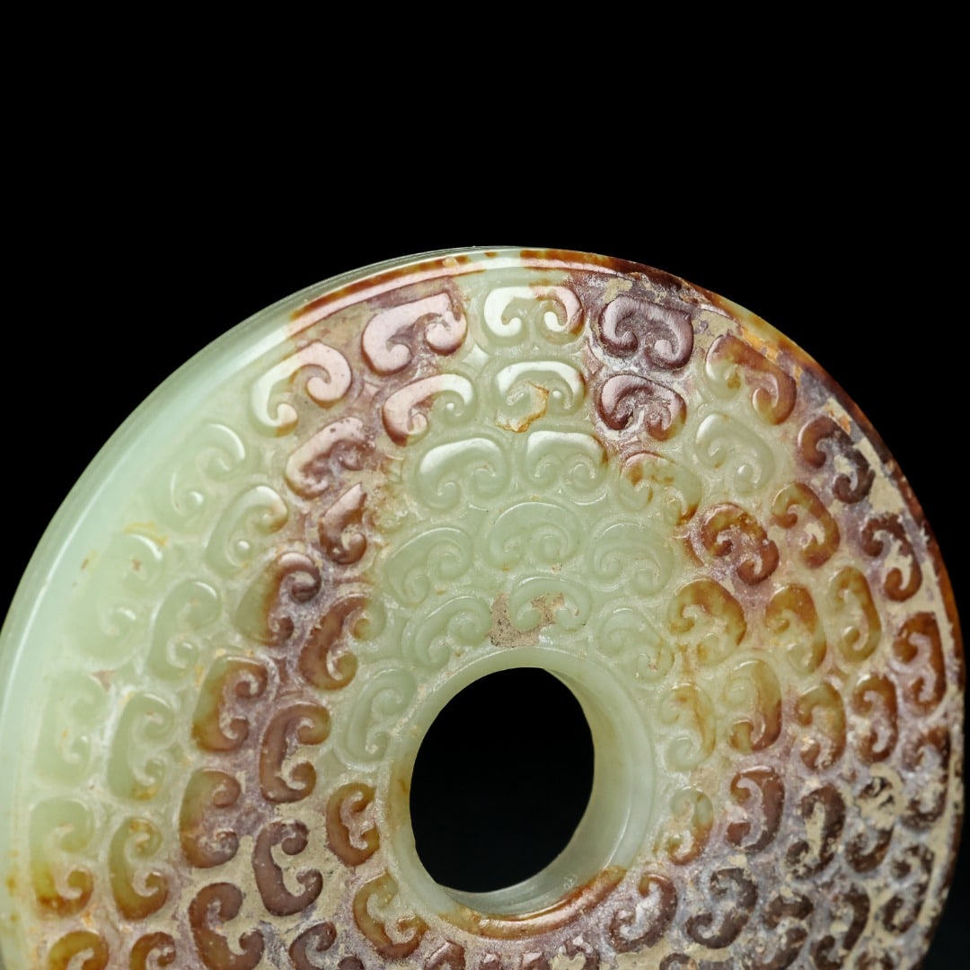 An Exquisite White Jade Pendant - 8