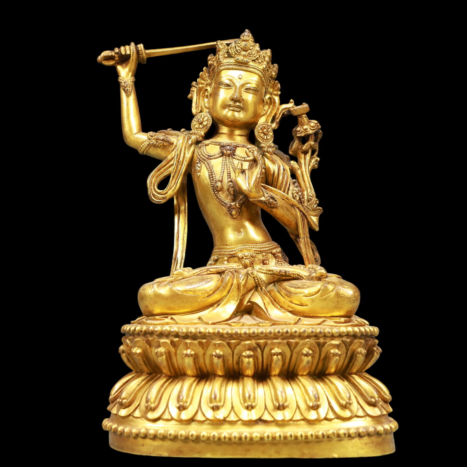 A Exquisite Gilt Bronze Statue of Manjusri: A Exquisite Gilt Bronze Statue of Manjusri Ming Dynasty, China Yongle Six-character Mark Size:6.3inx4.7inx10.2in Weight:3650g铜鎏金文殊菩萨佛像