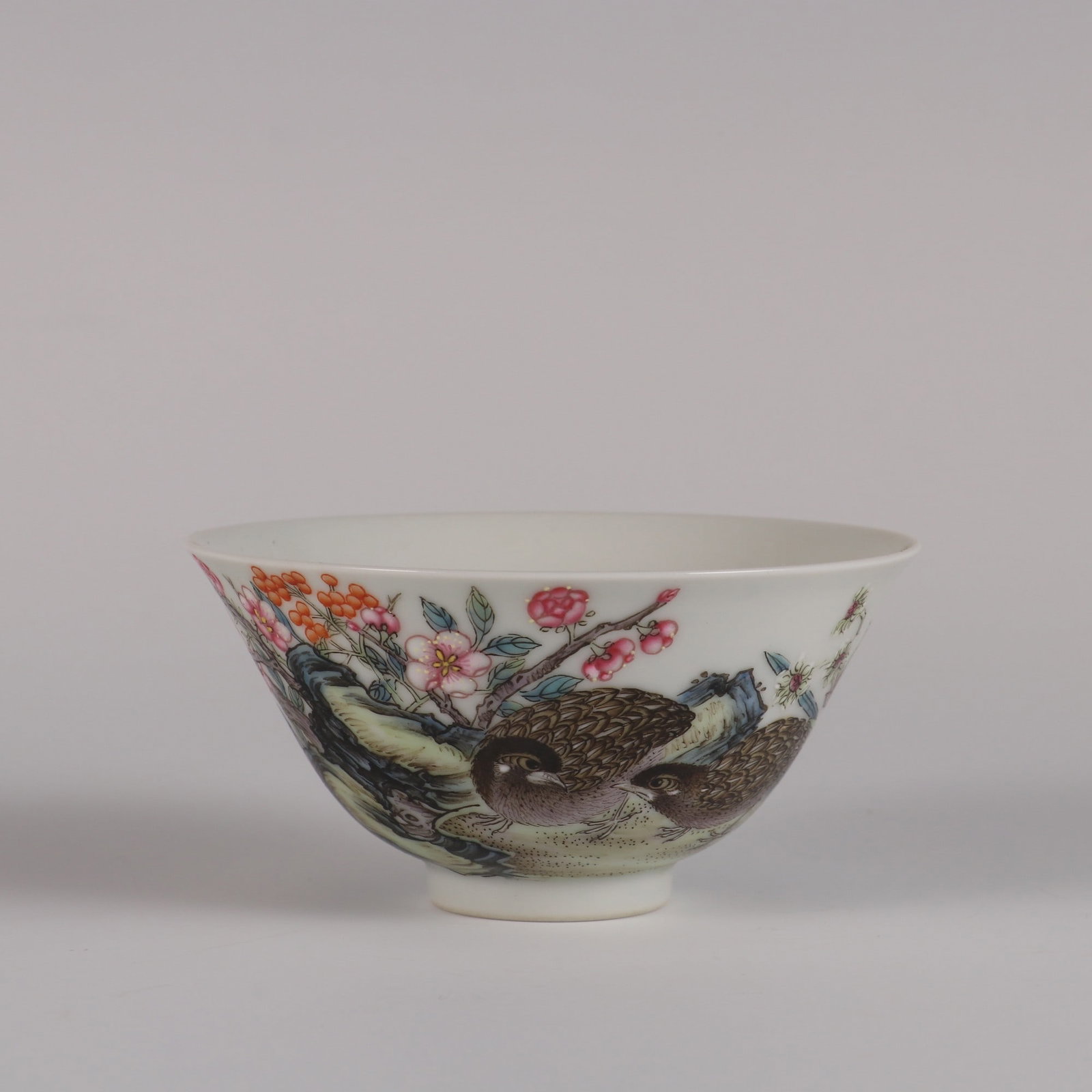 An Exquisite Famille-Rose Flower and Bird Pattern Cup: An Exquisite Famille-Rose Flower and Bird Pattern Cup Qing Dynasty, China Yongzheng Six-character Mark Size:1.7inx3.3in粉彩安居乐业斗笠杯 中