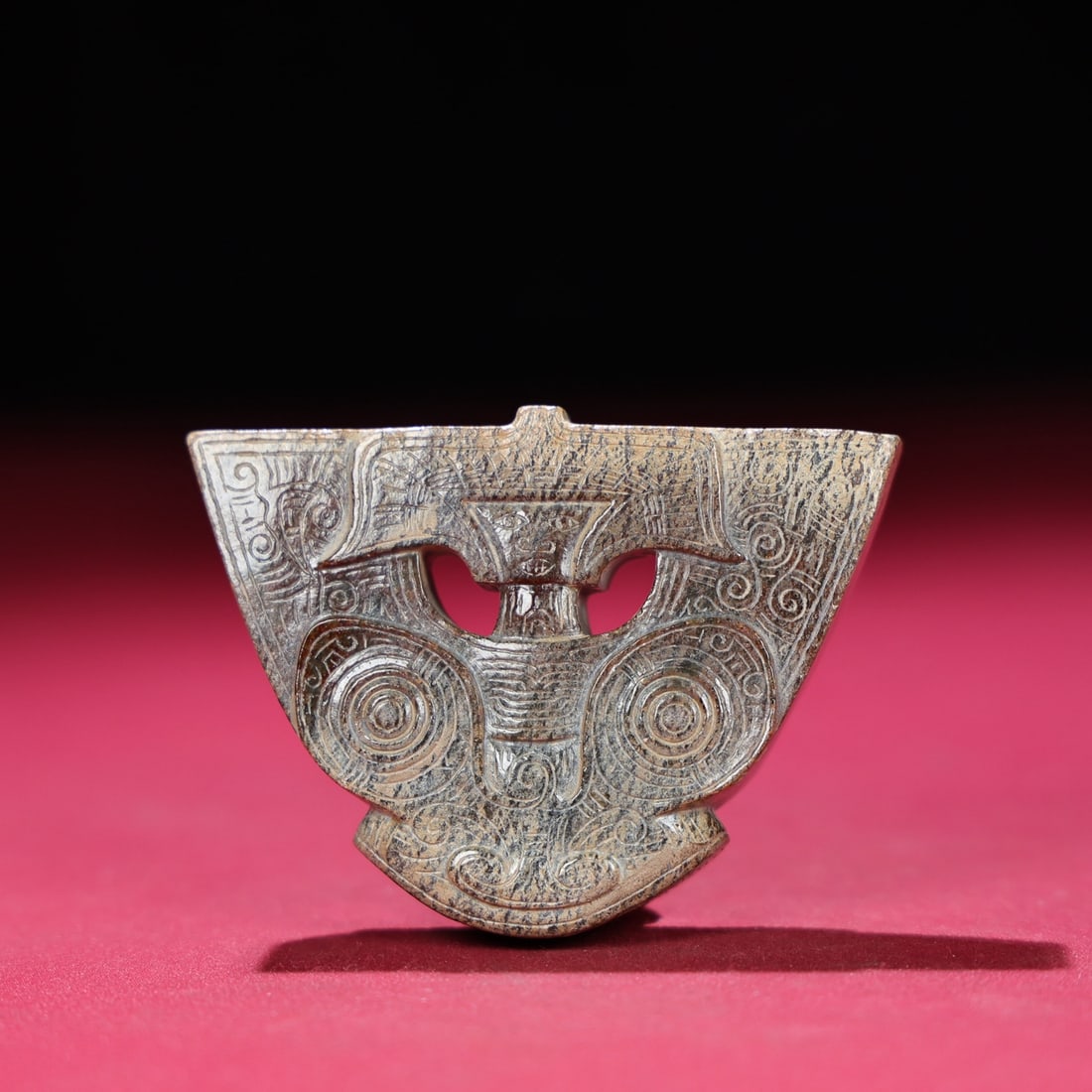 An Exquisite White Jade Pendant - 4