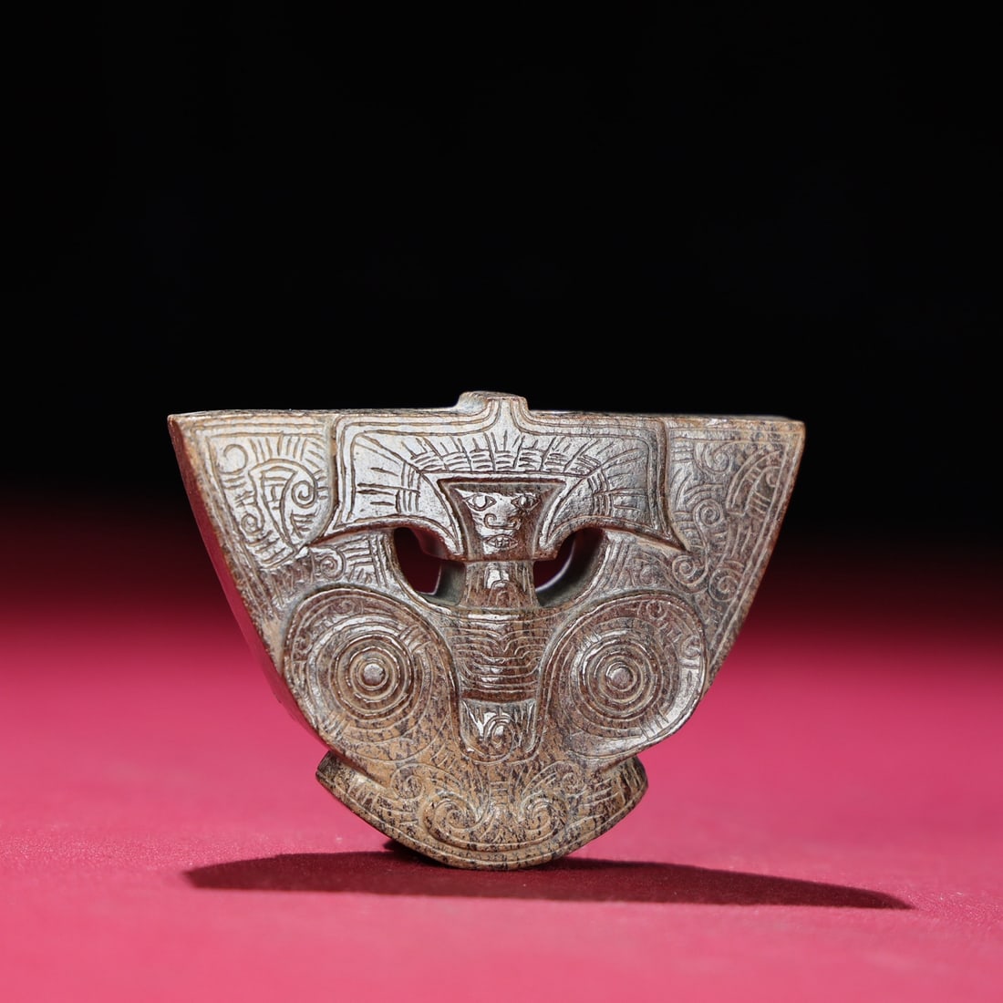 An Exquisite White Jade Pendant - 5