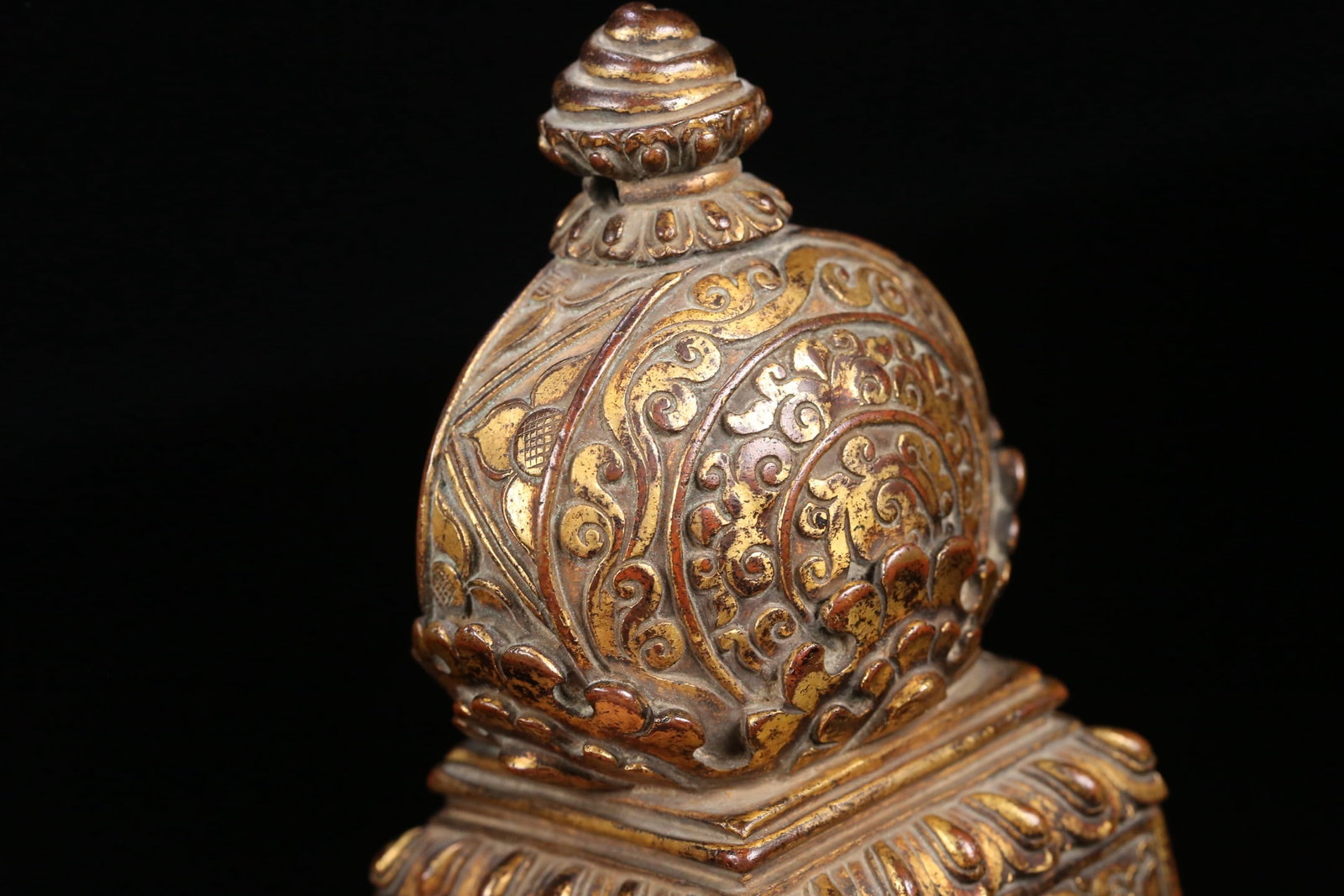 An Exquisite Gilt Bronze Seal - 8