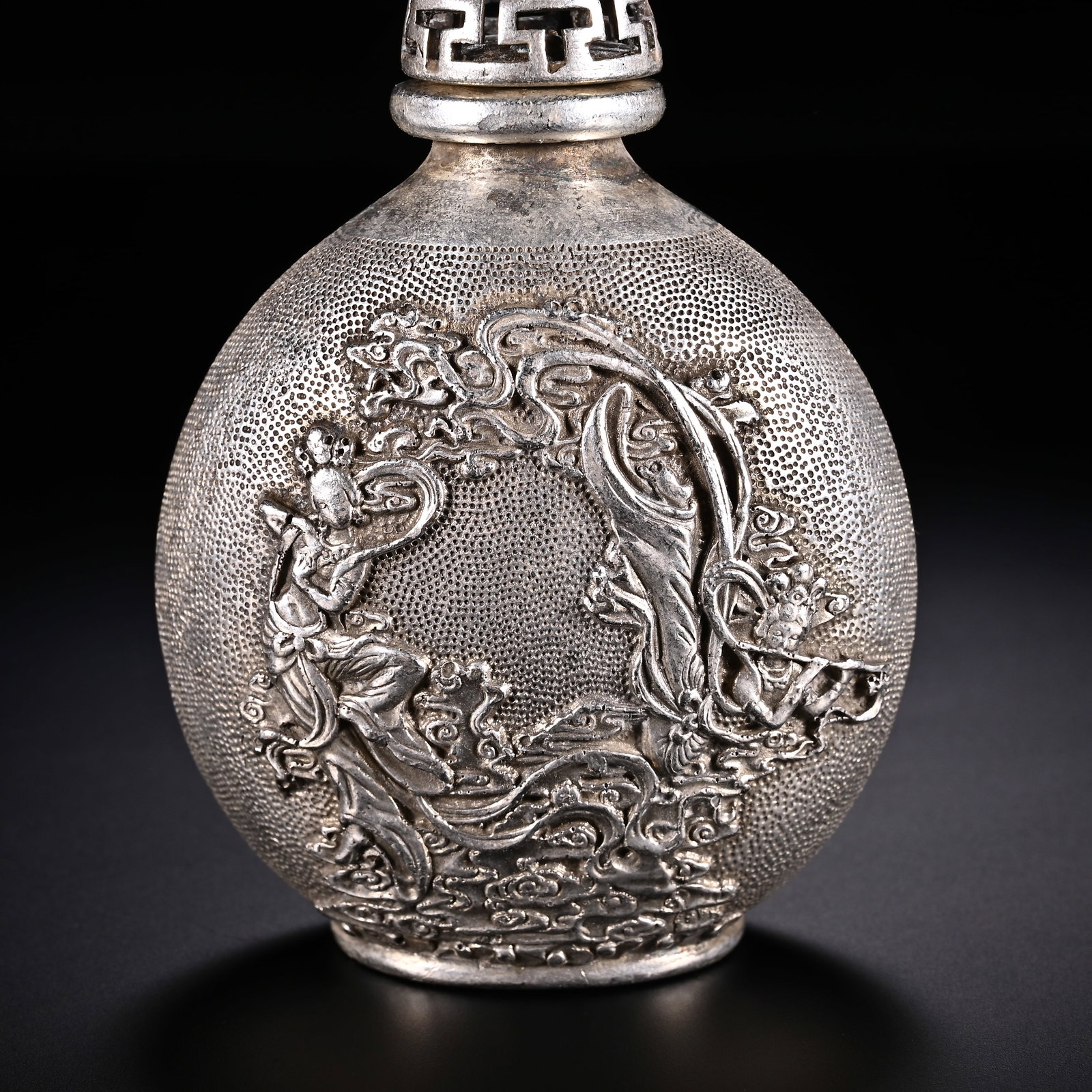 An Exquisite Silver Bronze Figure Pattern Snuff Bottle - 2