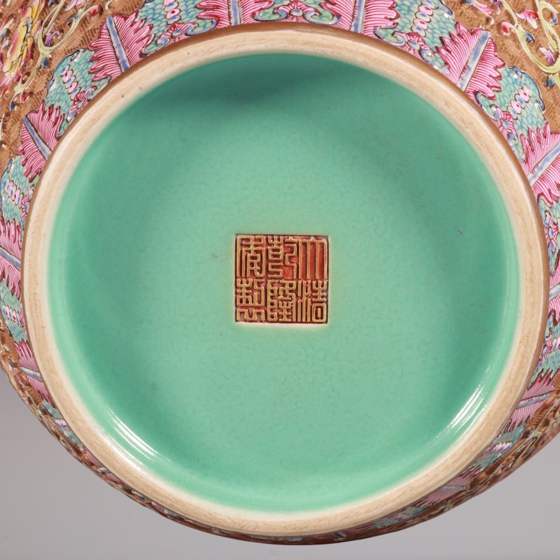 An Exquisite Enamel Lotus Pattern Landscape Pattern Double-Ears Vase - 9