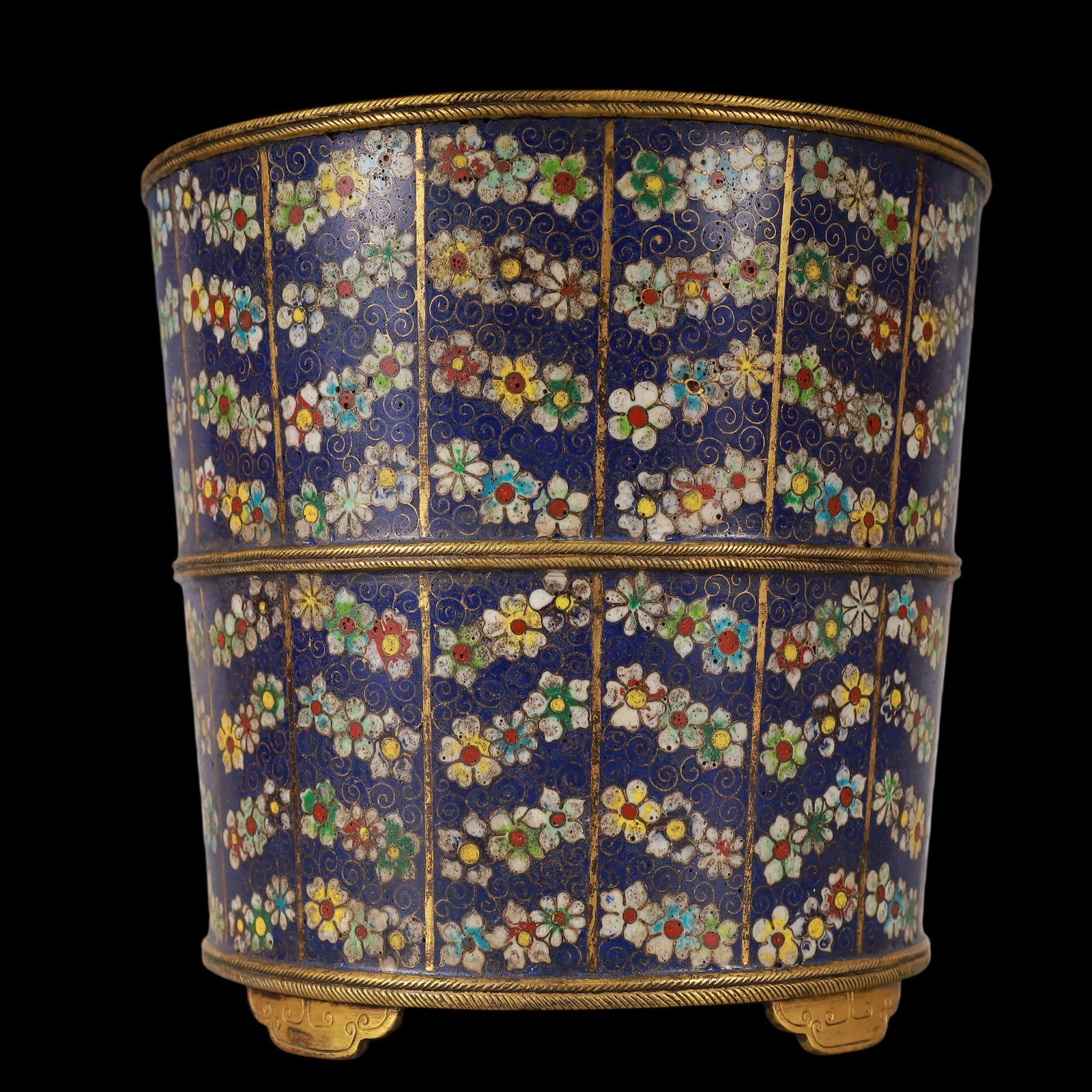 An Exquisite Cloisonne Gilt Bronze Flower Pattern Brush Pot: An Exquisite Cloisonne Gilt Bronze Flower Pattern Brush Pot Qing Dynasty, China Qianlong Six-character Mark Size:8.3inx8.3inx8.1in