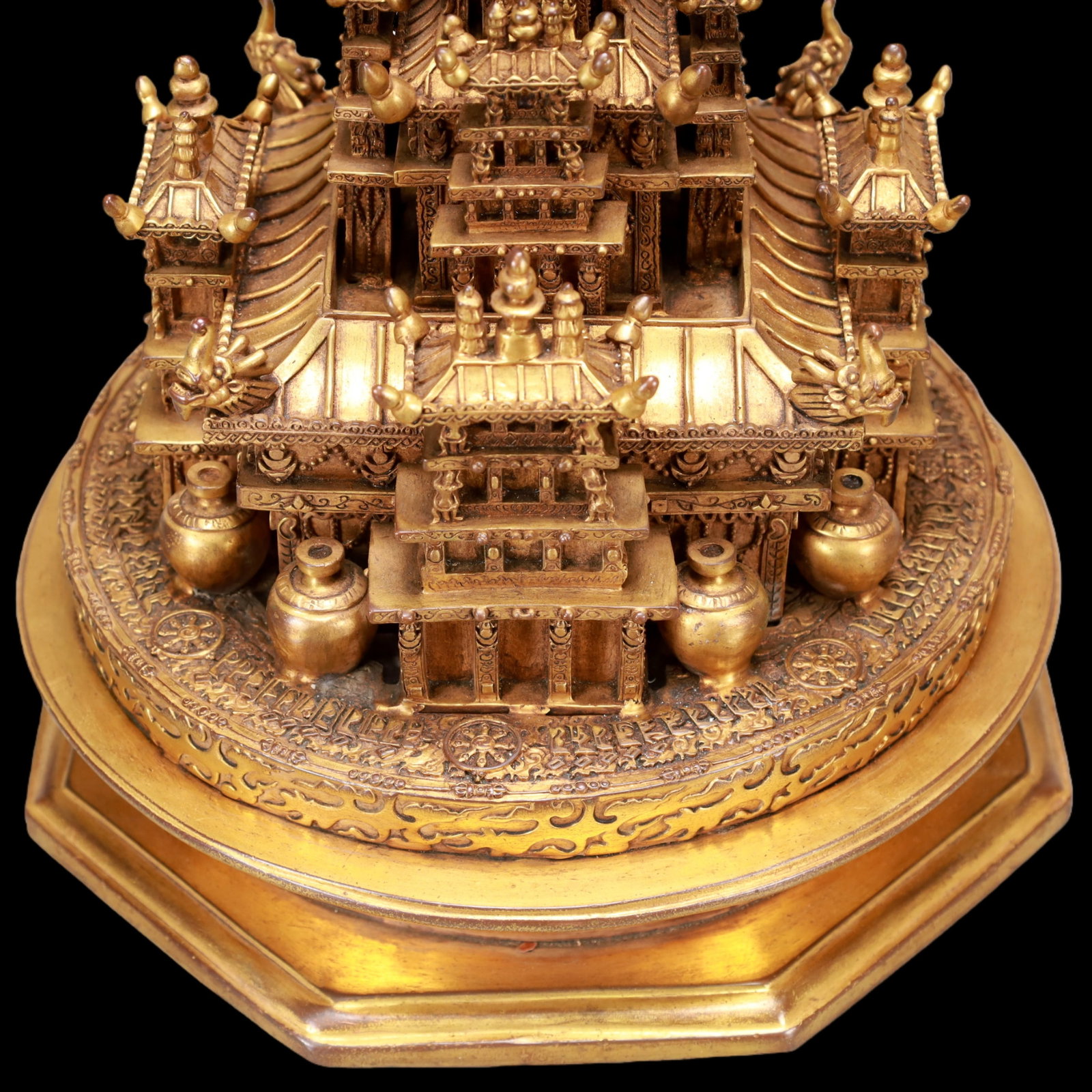 A Exquisite Gilt Bronze Ornament - 13