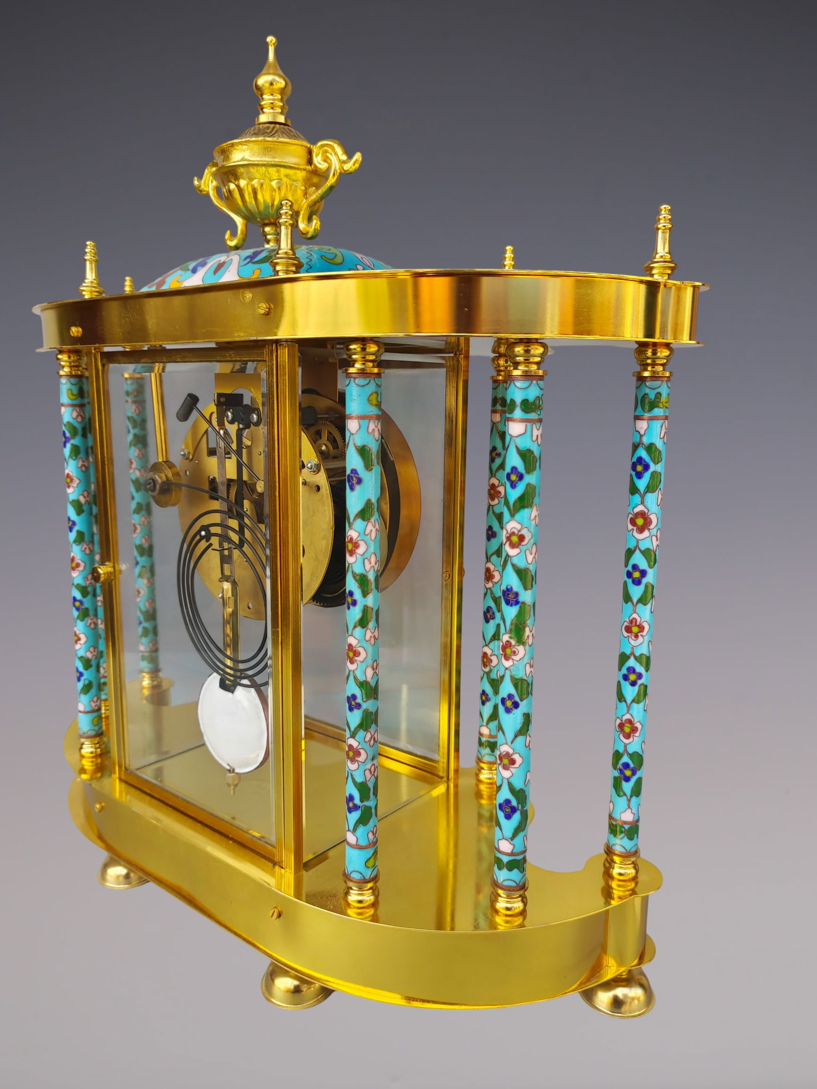 An Exquisite Gilt Bronze Lotus Pattern Flower and Bird Pattern Clock - 6