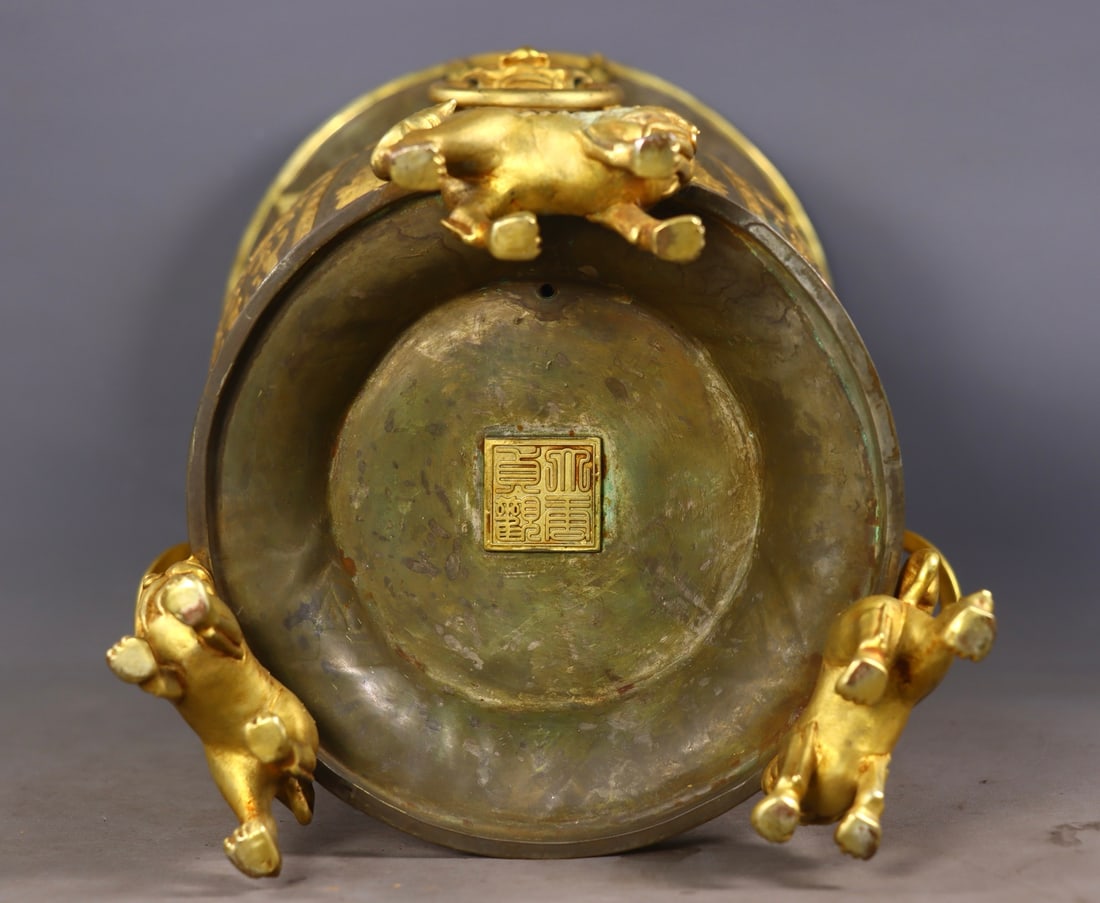 An Exquisite Gilt Bronze Beast-Face Pattern Vase - 9