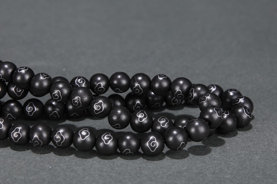 An Exquisite Eaglewood Bracelets - 5