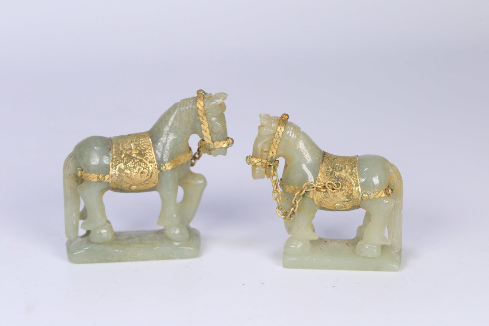 A Pair of Exquisite White Jade Inlaid Gilt Bronze Horse (1 of 9)