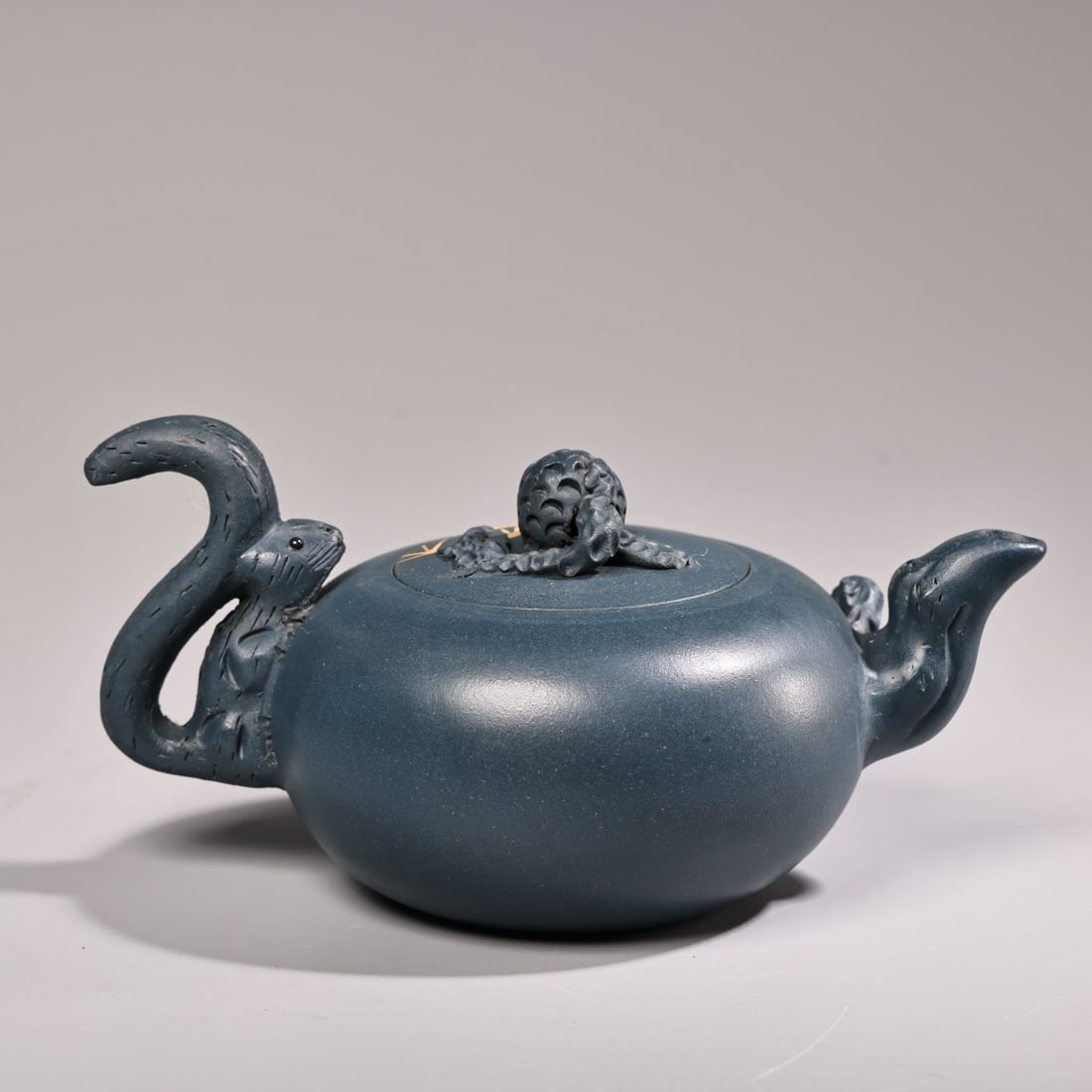 An Exquisite Purple Sands Bamboo Pattern Teapot - 3