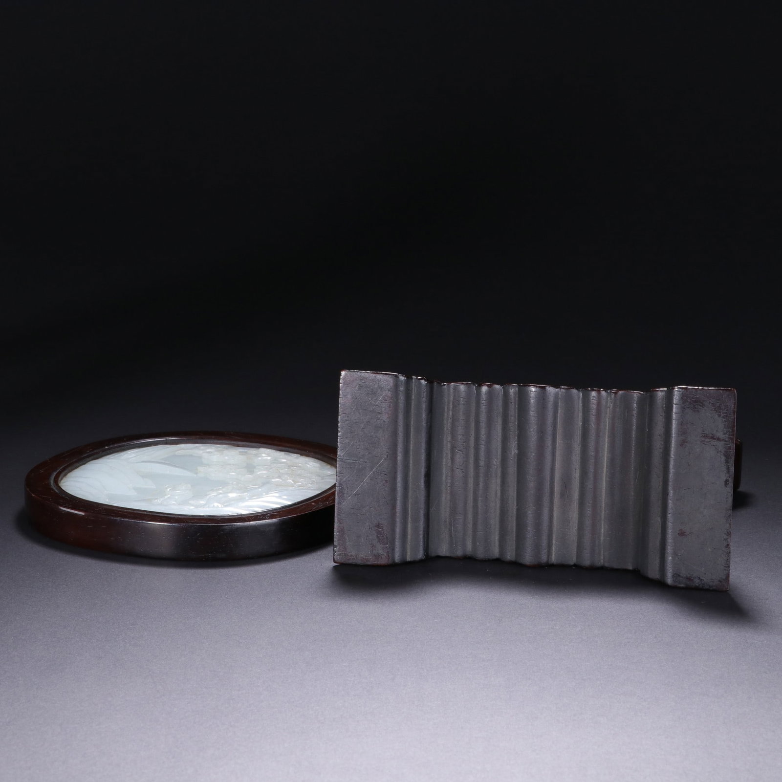An Exquisite White Jade Landscape and Figure Pattern Screen - 9