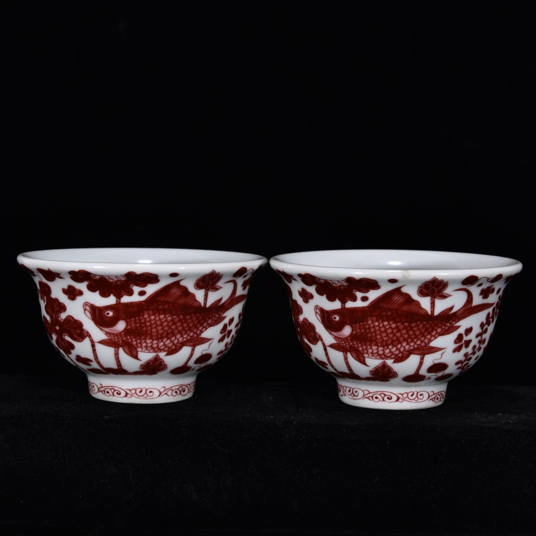 An Exquisite Underglaze-Red Fish and Lotus Pattern Cup - 2