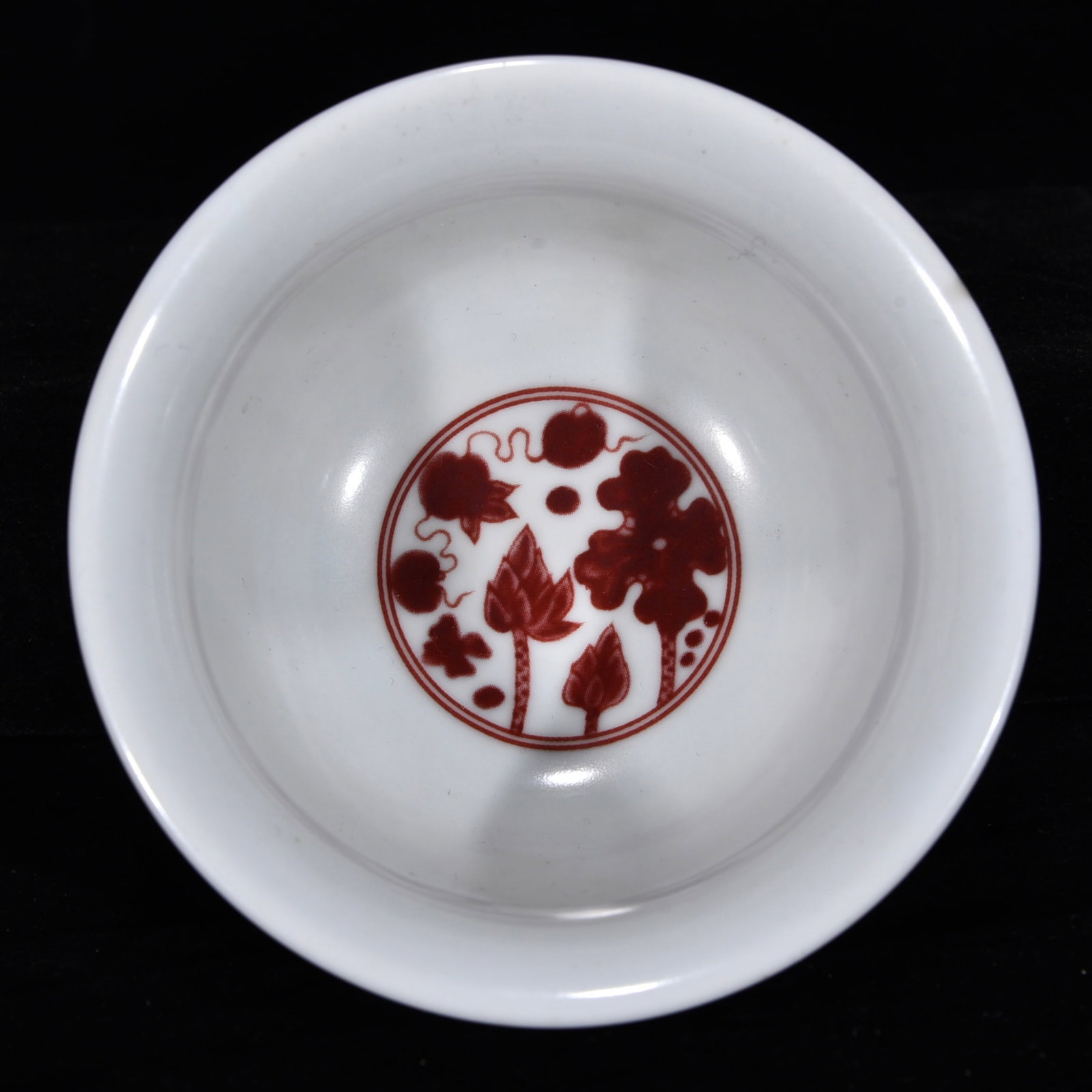 An Exquisite Underglaze-Red Fish and Lotus Pattern Cup - 4