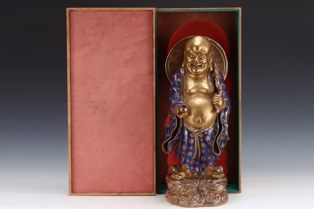 An Exquisite Famille-Rose Painted Gold Statue of Maitreya Buddha: An Exquisite Famille-Rose Painted Gold Statue of Maitreya Buddha Qing Dynasty, China Size:18.7inx7.7in粉彩鎏金弥勒佛 中国清代
