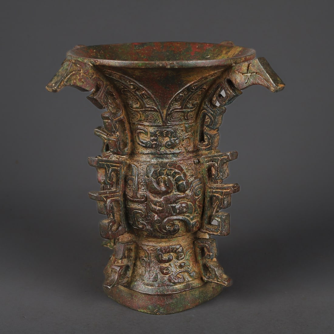 An Exquisite Bronze Beast-Face Pattern Vase - 5