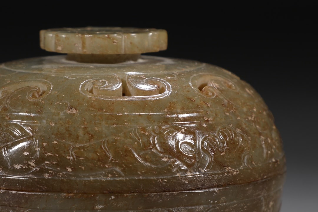 An Exquisite White Jade Tiger Pattern Censer - 8