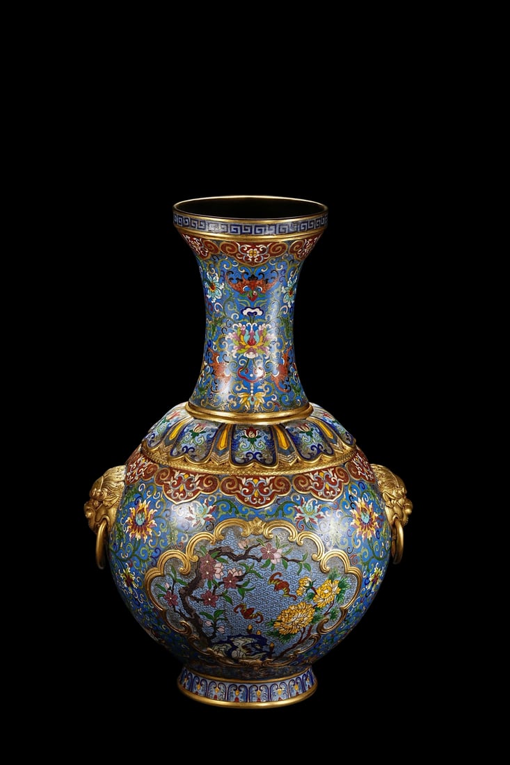 An Exquisite Cloisonne Lotus Pattern Double-Ears Vase: An Exquisite Cloisonne Lotus Pattern Double-Ears Vase Qing Dynasty, China Qianlong Four-character Mark Size:18.5inx12.6in Weight:9.5kg景泰蓝富贵吉祥瓶