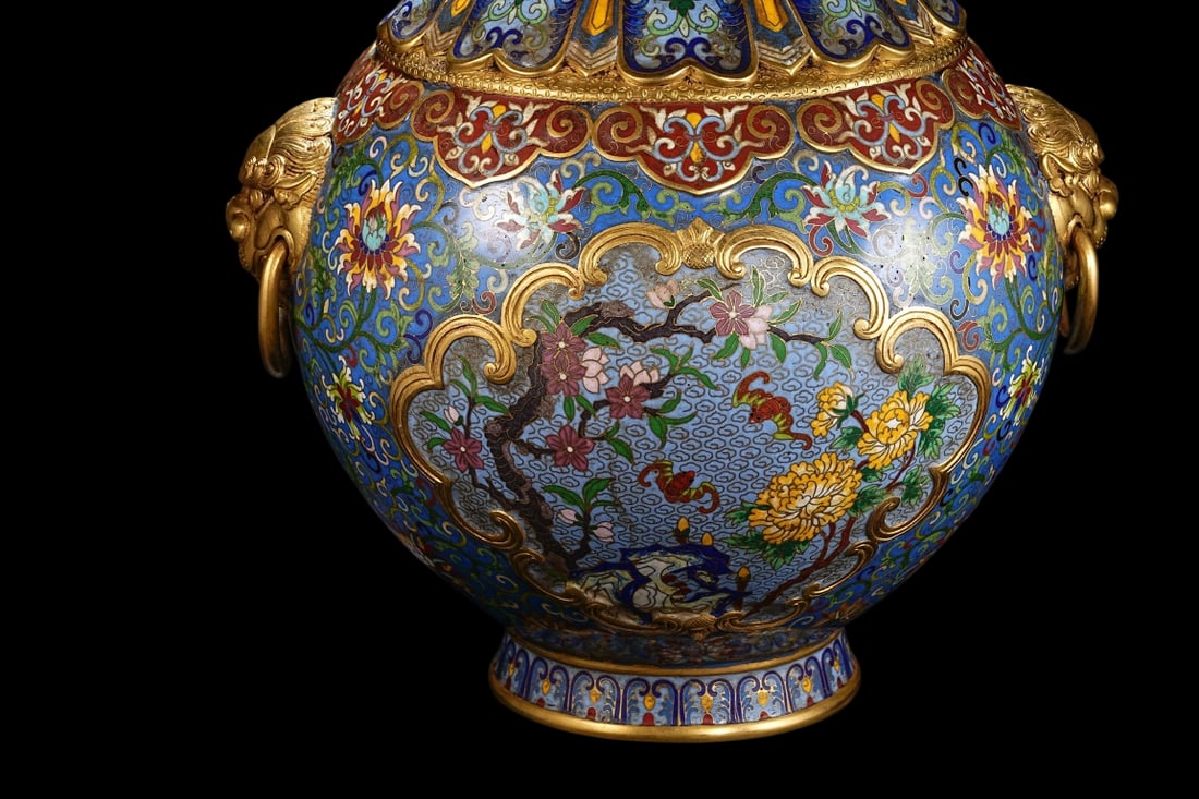 An Exquisite Cloisonne Lotus Pattern Double-Ears Vase - 2