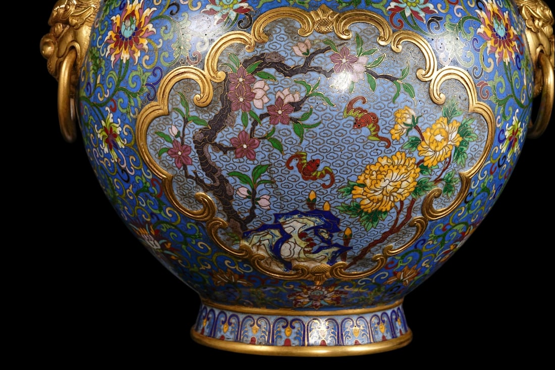 An Exquisite Cloisonne Lotus Pattern Double-Ears Vase - 3