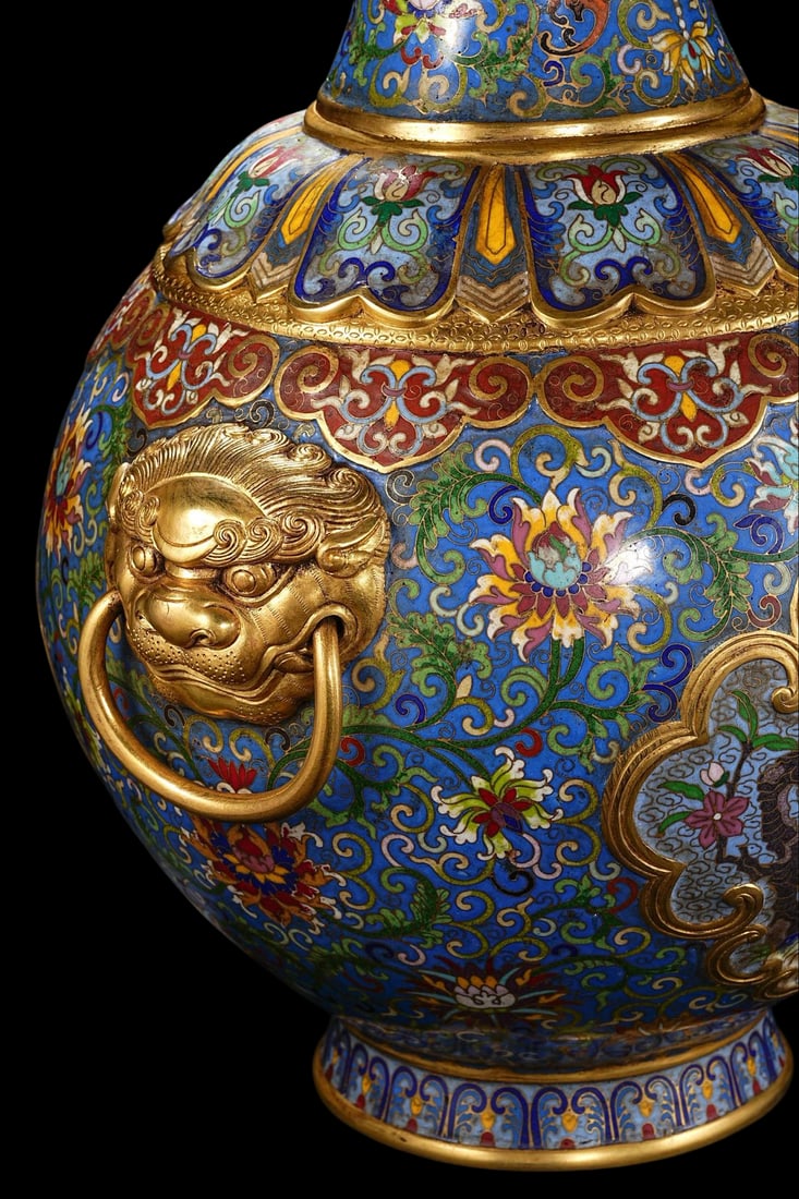 An Exquisite Cloisonne Lotus Pattern Double-Ears Vase - 6