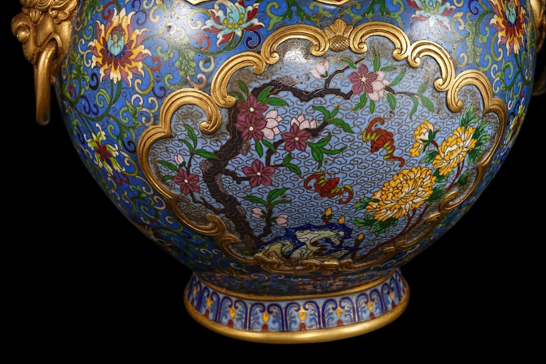 An Exquisite Cloisonne Lotus Pattern Double-Ears Vase - 8