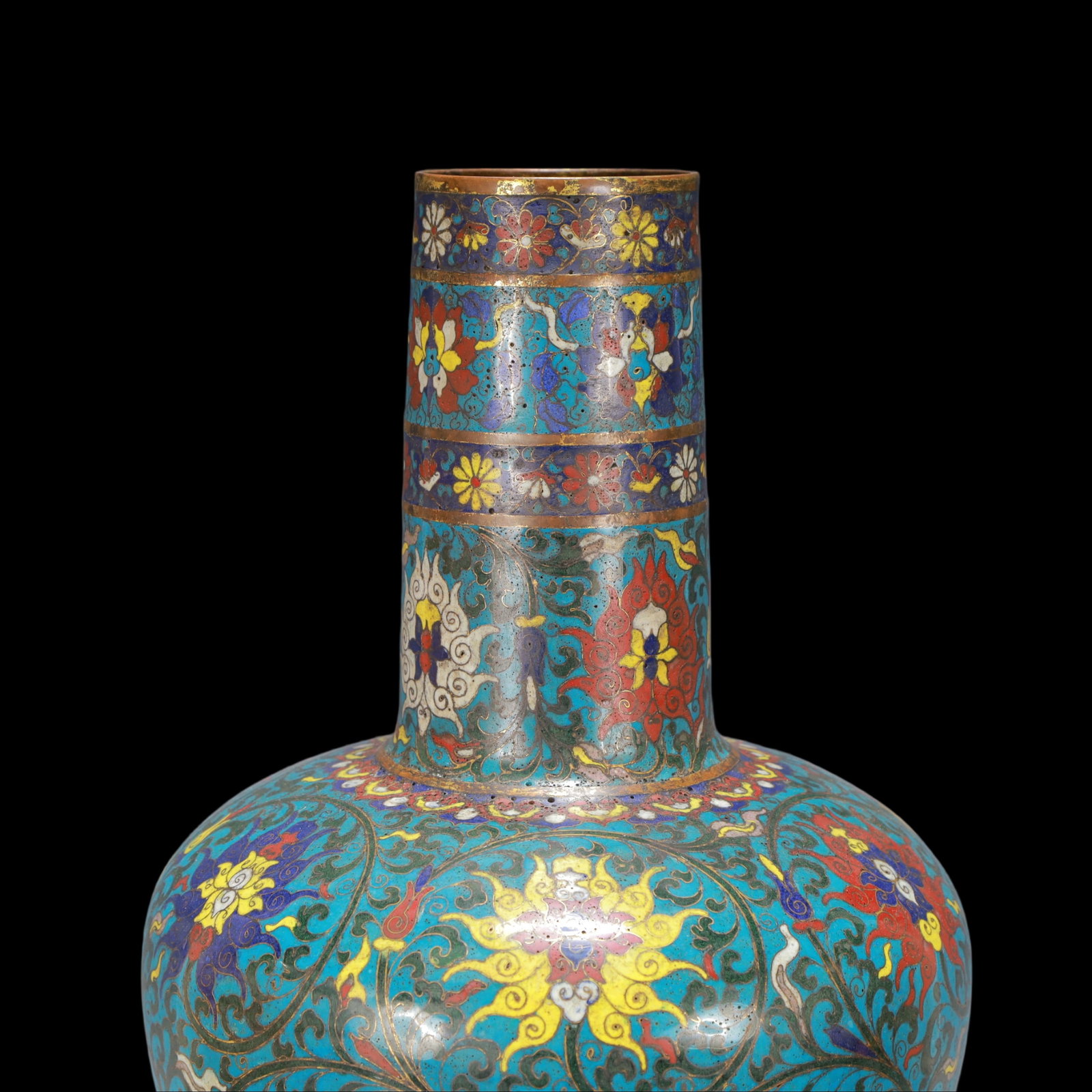 A Exquisite Cloisonne Lotus Pattern Vase - 2