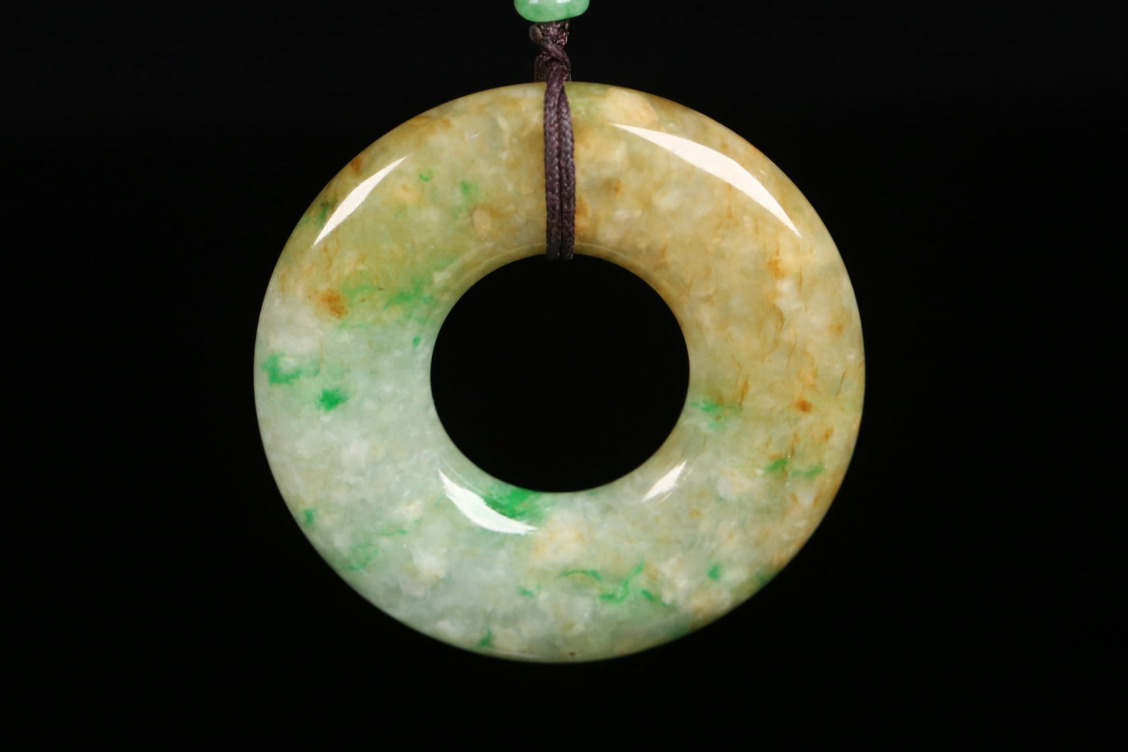 An Exquisite Jadeite Pendant - 5