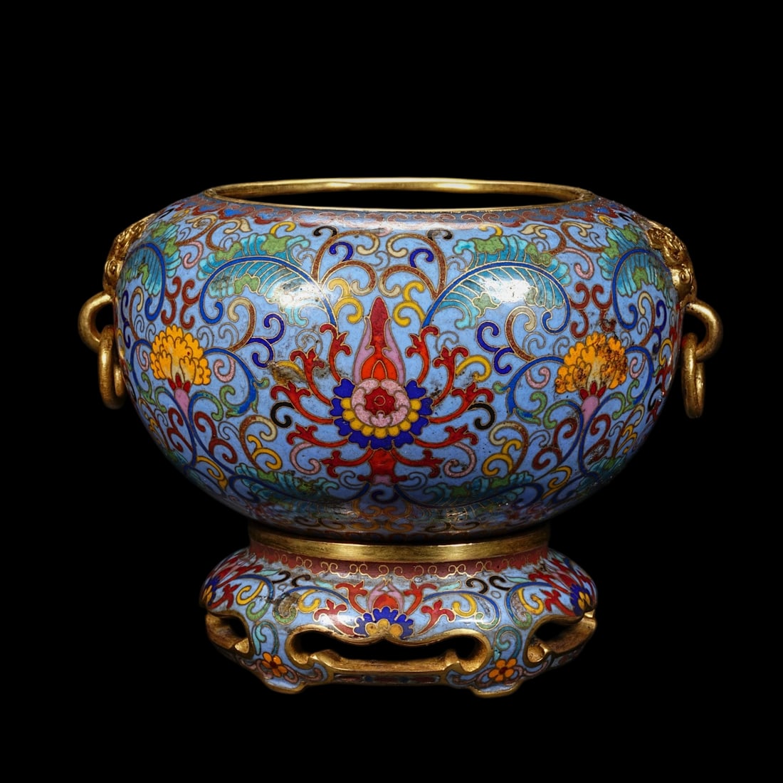 An Exquisite Cloisonne Lotus Pattern Double-Ears Censer: An Exquisite Cloisonne Lotus Pattern Double-Ears Censer Qing Dynasty, China Qianlong Four-character Mark Size:5.1inx6.7in Weight:2100g景泰蓝狮耳钵式炉