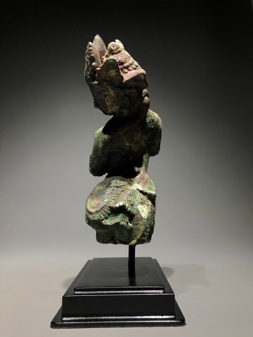 An Exquisite Bronze Figure Ornament - 6