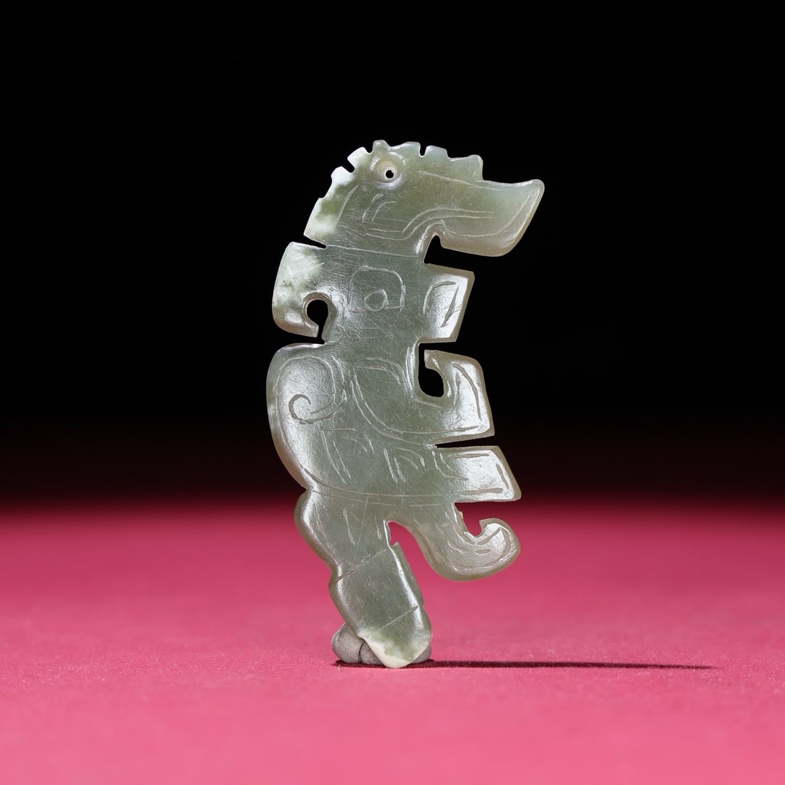 An Exquisite White Jade Bird Ornament: An Exquisite White Jade Bird Ornament Han Dynasty, China Size:3.1inx1.6inx0.2in Weight:26g白玉玄鸟佩 中国汉代 Size:7.9cmx4cmx0.5cm Weight:26g