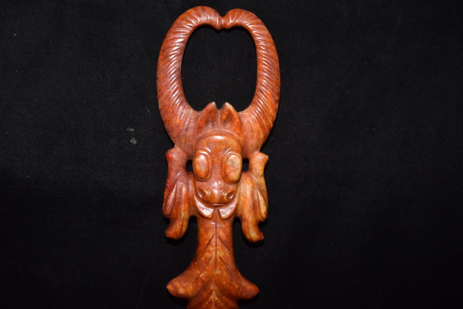 An Exquisite White Jade Ornament - 3