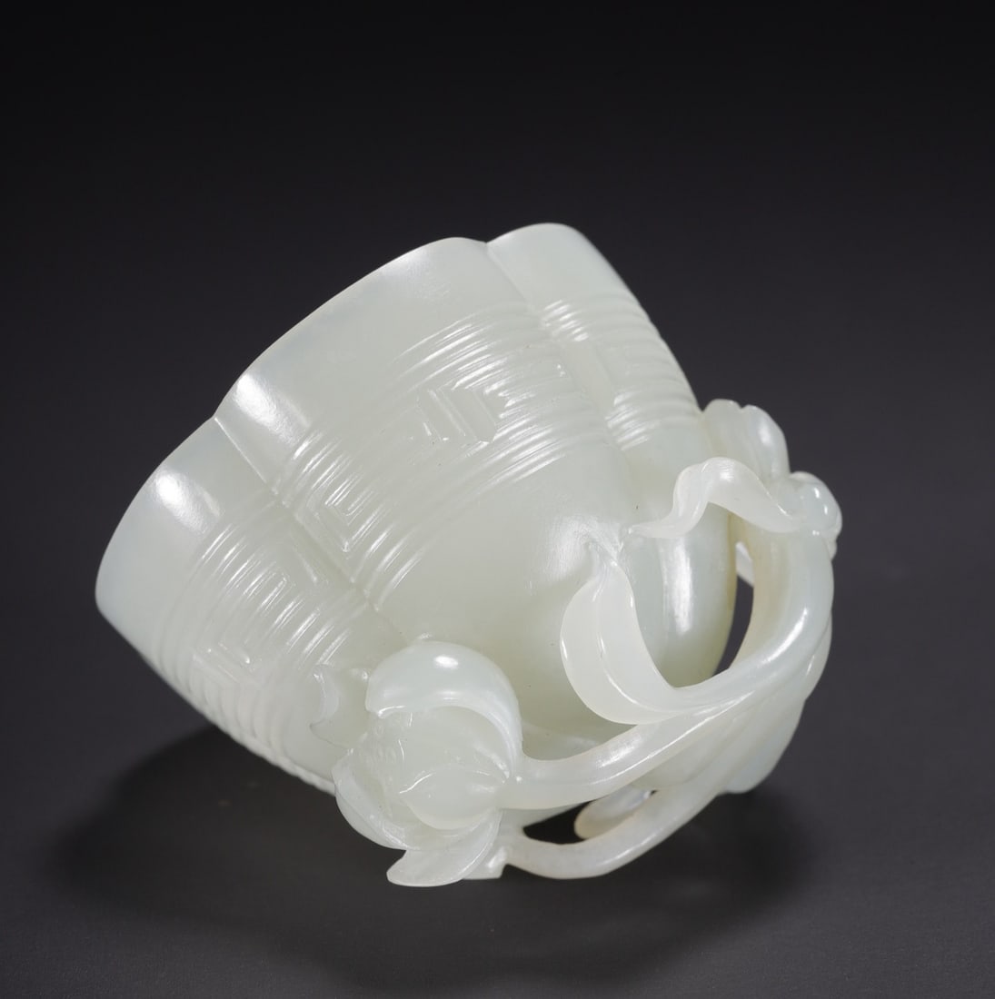 An Exquisite White Jade Flower Pattern Cup - 9