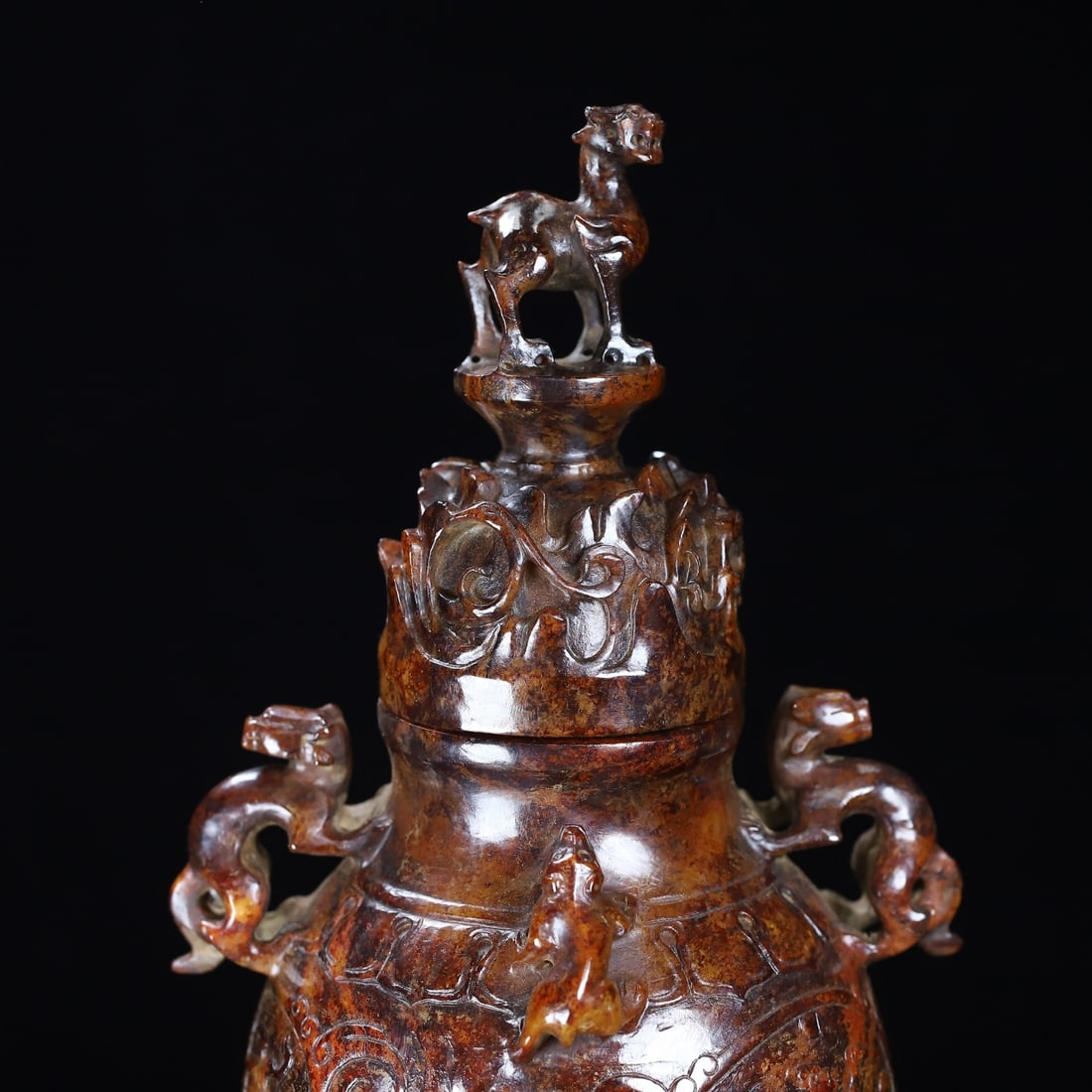 An Exquisite White Jade Auspicious Beast Pattern Vase - 2