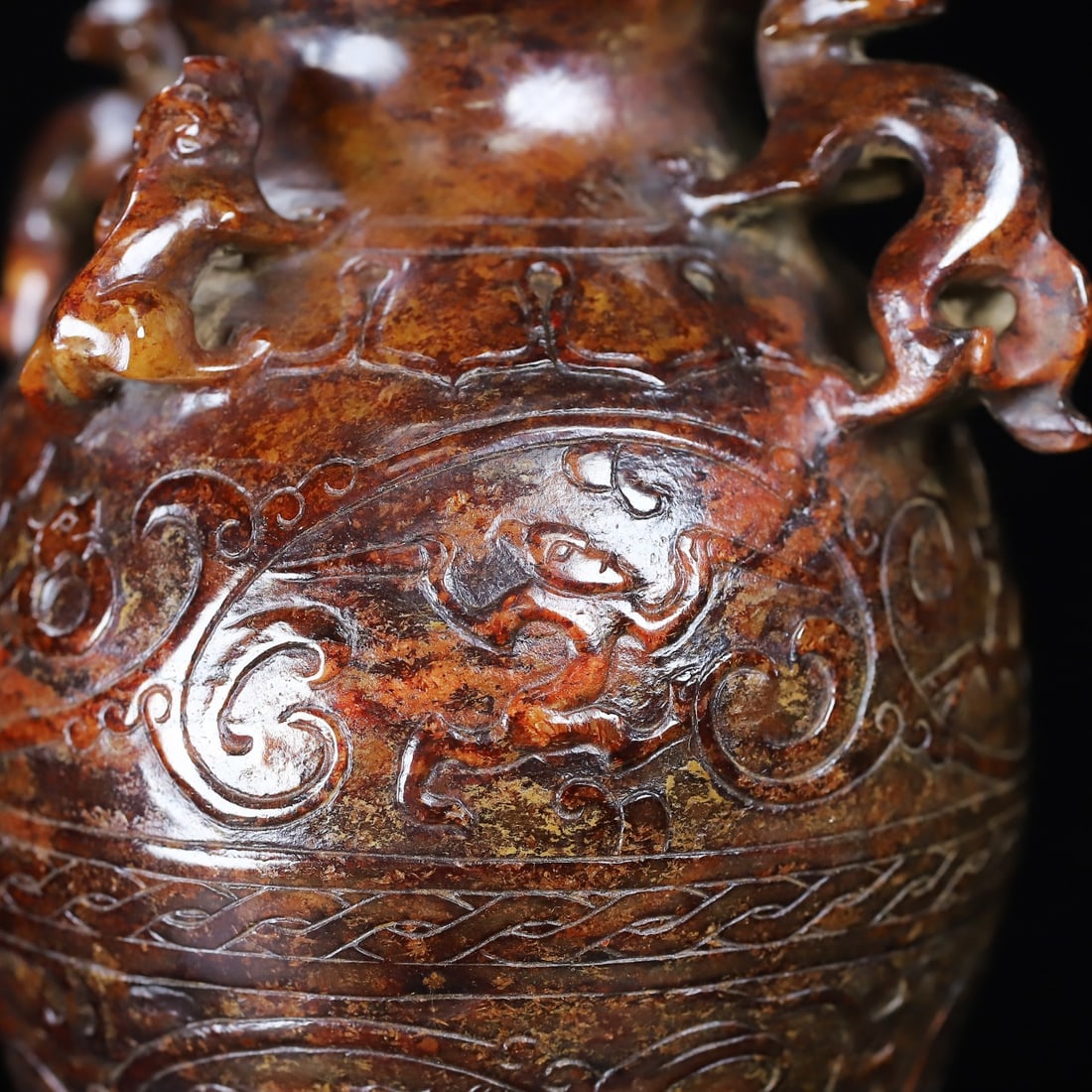 An Exquisite White Jade Auspicious Beast Pattern Vase - 5