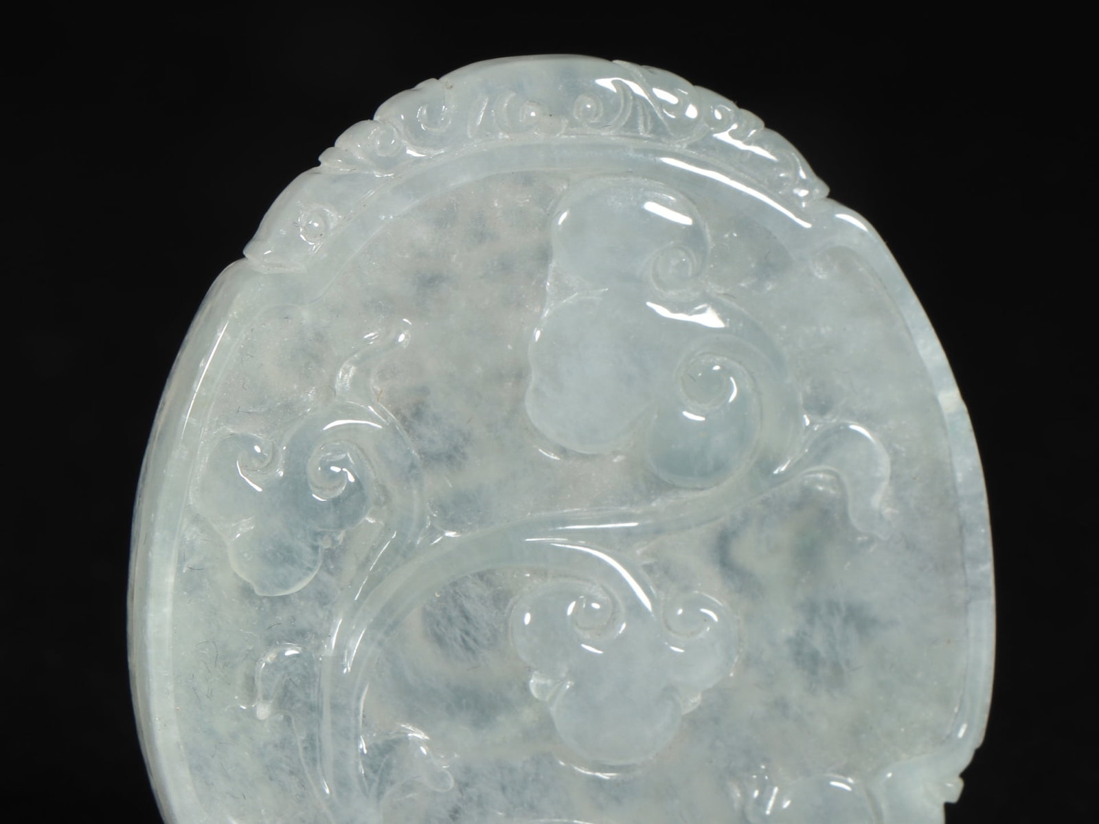 An Exquisite Jadeite Dragon Pattern Pendant - 8