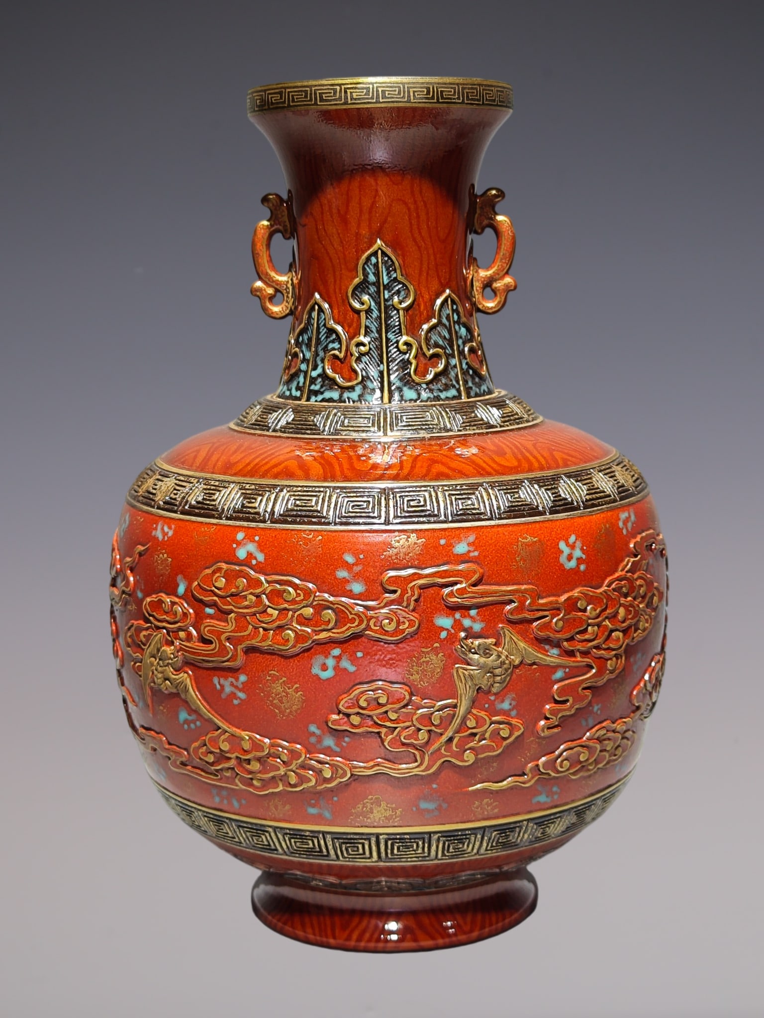 An Exquisite Iron-Red Auspicious Cloud Pattern Double-Ears Vase - 3