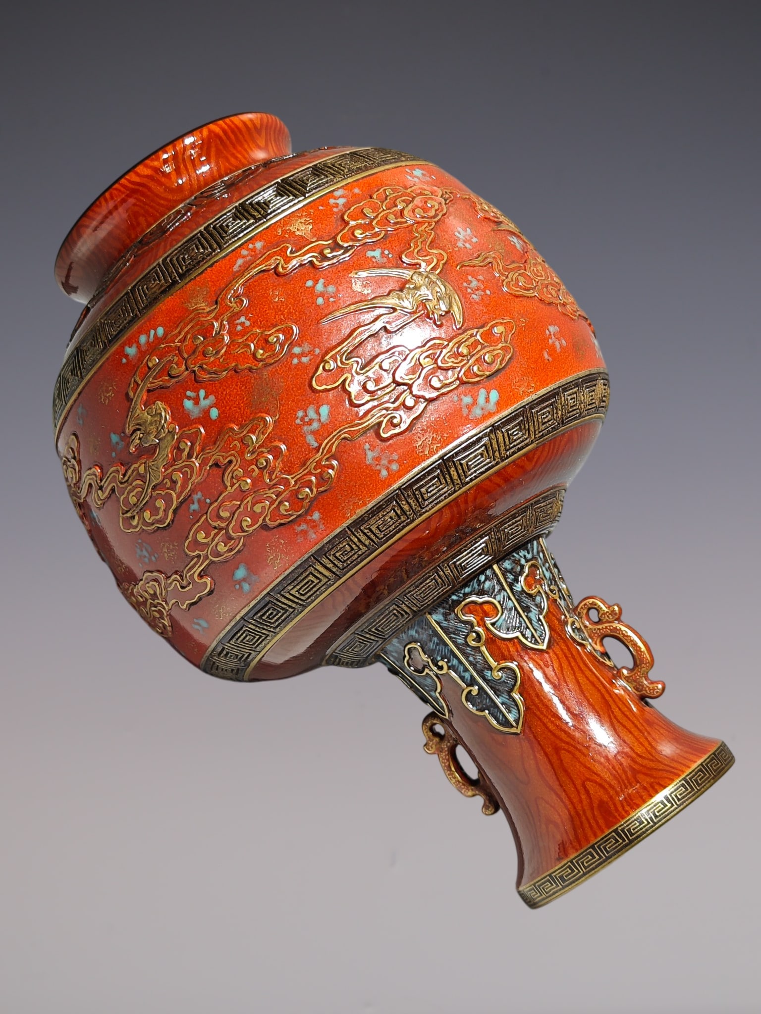 An Exquisite Iron-Red Auspicious Cloud Pattern Double-Ears Vase - 4