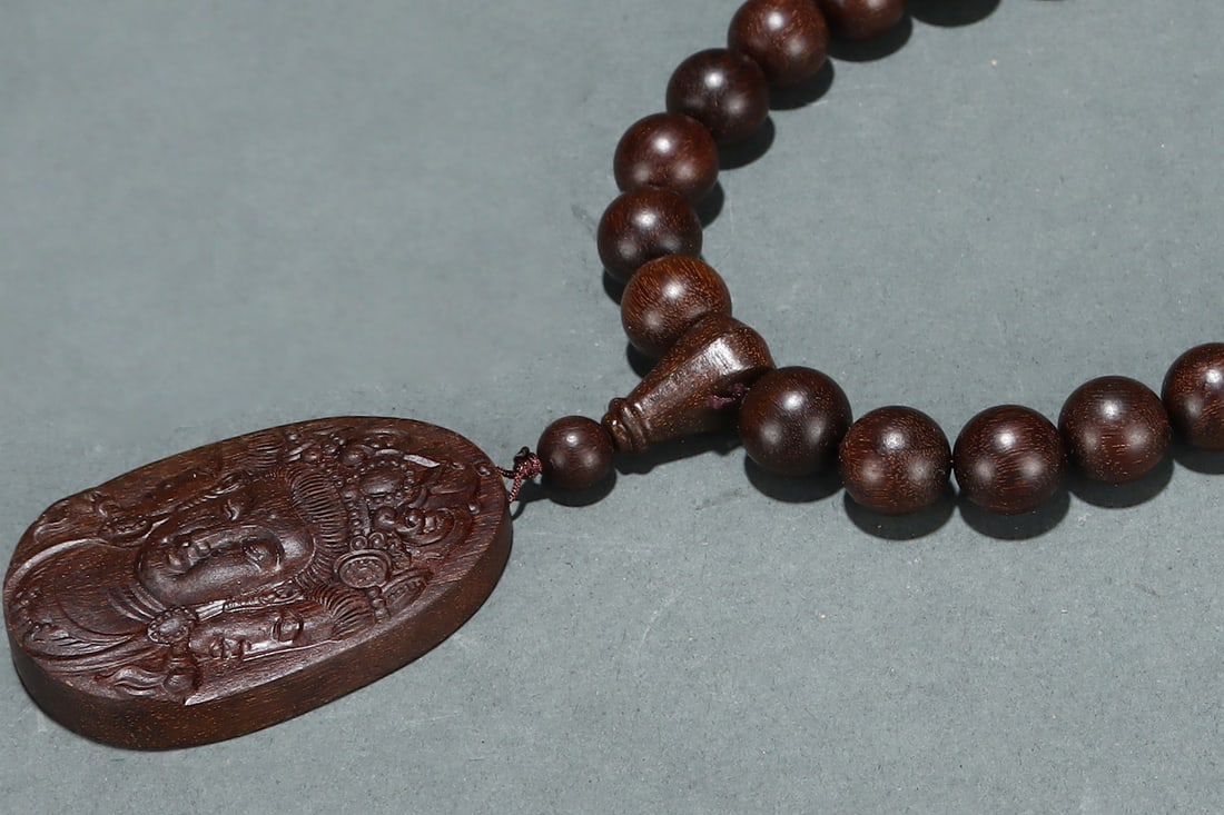 An Exquisite Eaglewood Buddha Statue Pattern Brand - 3