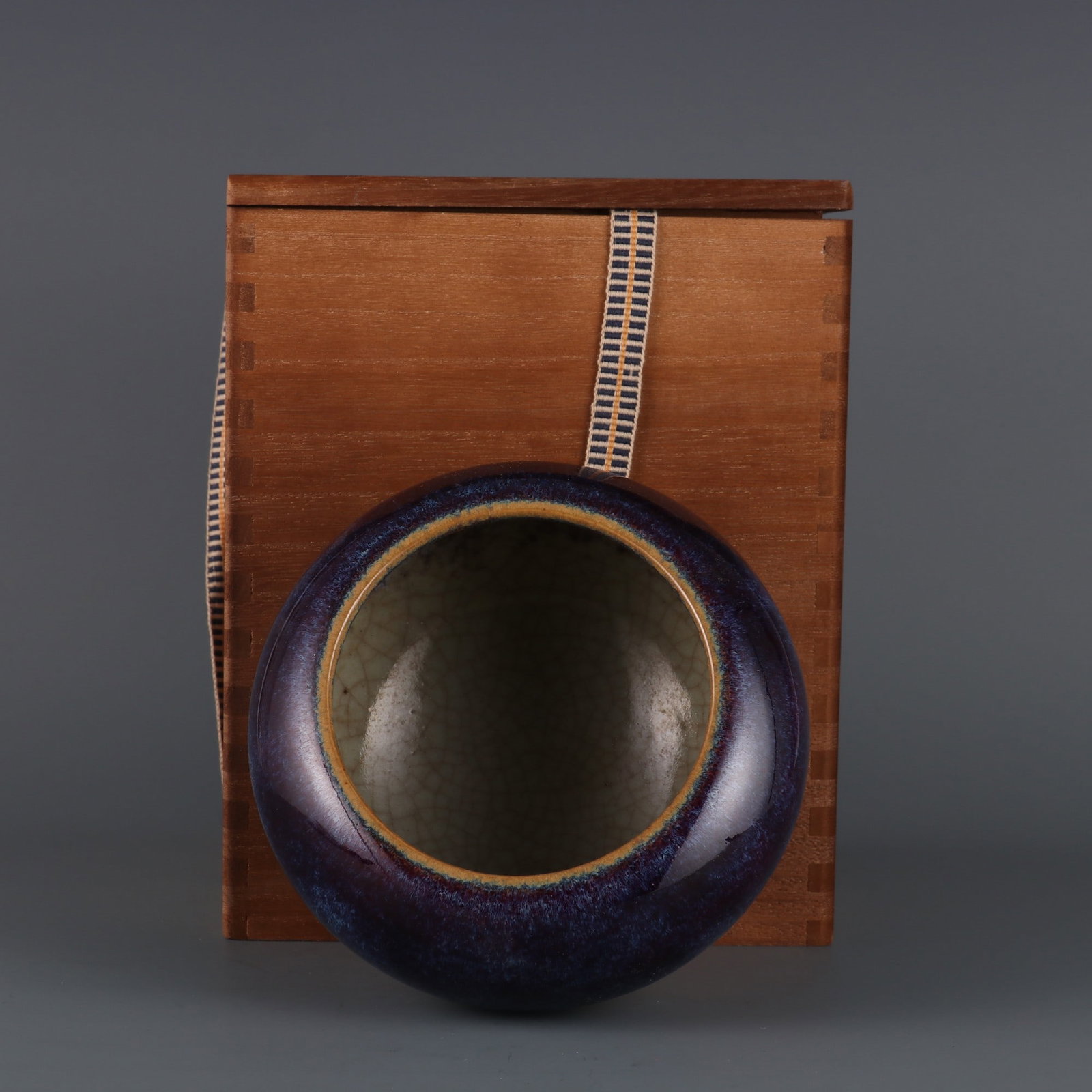 An Exquisite Flambe Glazed Jar - 2
