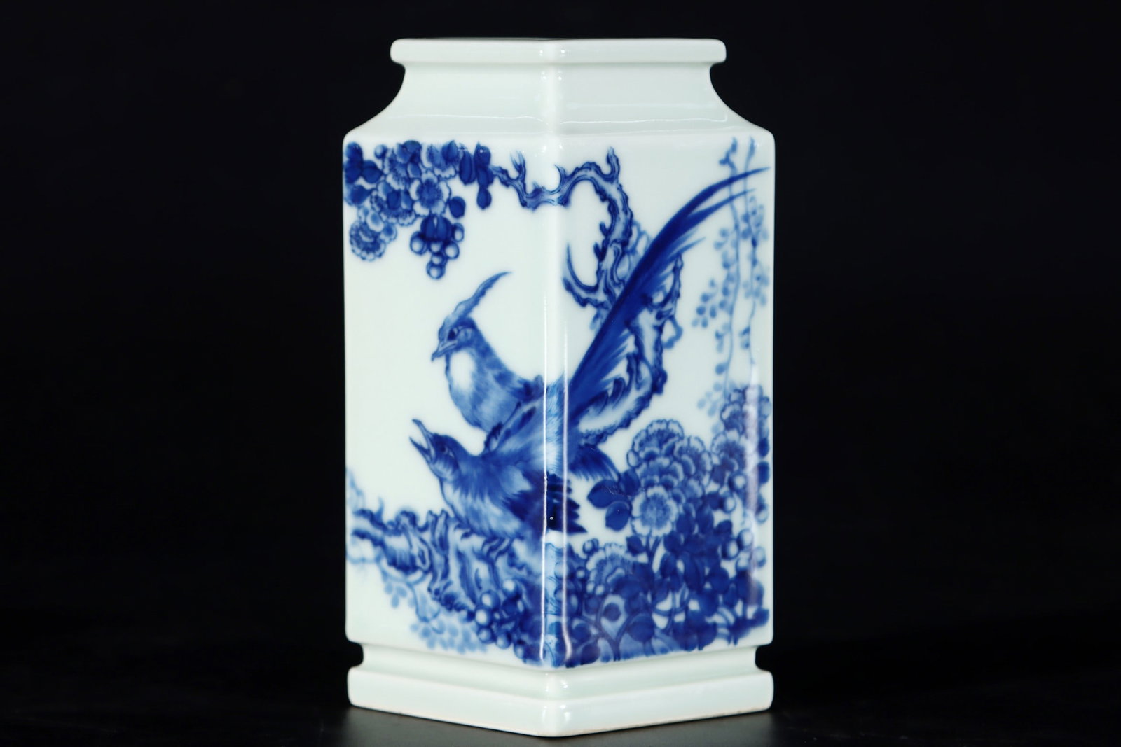 An Exquisite Blue and White Flower and Bird Pattern Vase: An Exquisite Blue and White Flower and Bird Pattern Vase Qing Dynasty, China Size:4.8inx3.1in青花锦鸡花卉纹棱形瓶 中国清&#