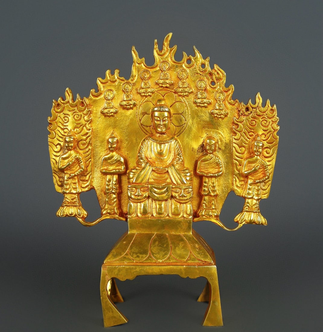 An Exquisite Gilt Bronze Buddha Statue: An Exquisite Gilt Bronze Buddha Statue N.Wei , China Size:7.5inx9.1in Weight:1350g铜鎏金佛像 北魏时期 Size:19cmx23cm Weight:1350g