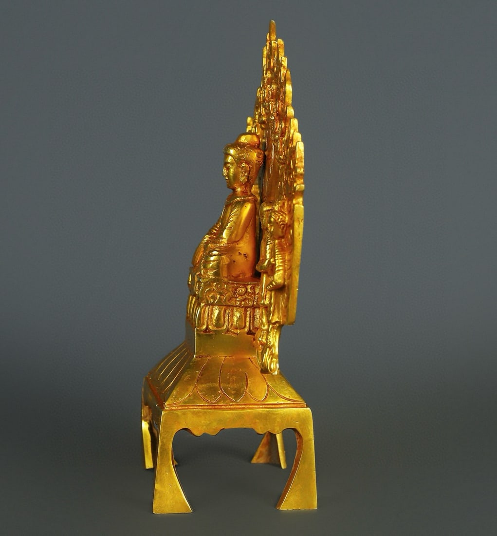 An Exquisite Gilt Bronze Buddha Statue - 8