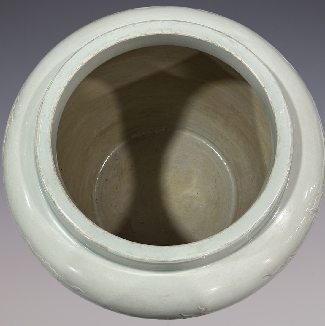 An Exquisite Shufu Glazed Dragon Pattern Vat - 7