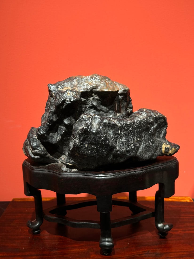 An Exquisite Lingbi Stone Rockery Ornament: An Exquisite Lingbi Stone Rockery Ornament Qing Dynasty, China Size:13.8inx13.4inx7.9in灵璧石文房山型摆件 中国清代 Size:35