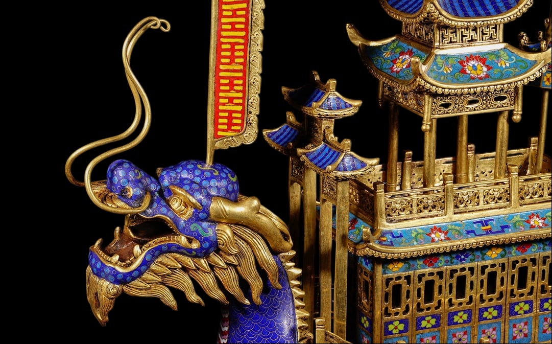 An Exquisite Cloisonne Lotus Pattern Ornament - 2